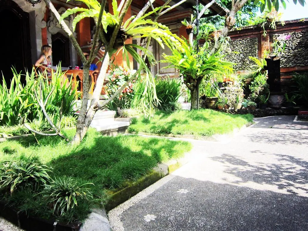 Tunjung Guest House Ubud  Indonesia